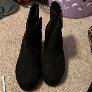 Platform high heeled boots